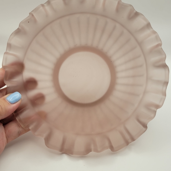 Vintage Amethyst Purple Satin Frosted Glass Bowl Candy Dish Ruffled Edges. - Picture 4 of 10